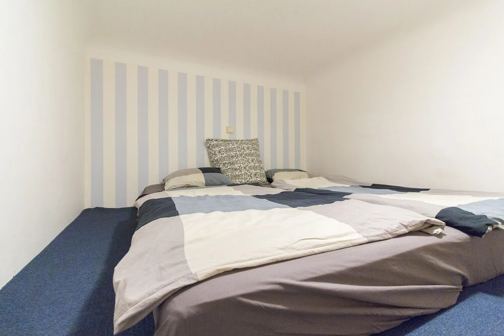 Cosy Apartment for 4 next to the Main Train Station by easyBNB