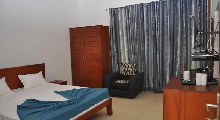 Aarya Hotel