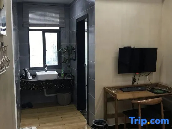 Changde Dingcheng Mingfeng Hotel