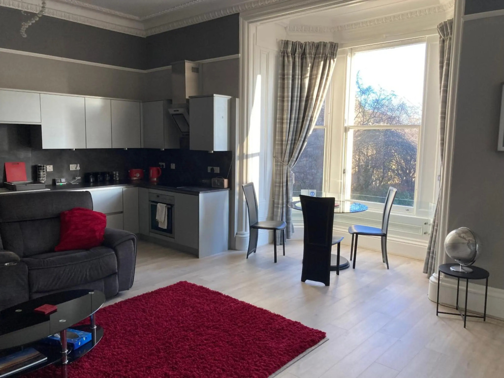 Luxury Apartment At Barron House