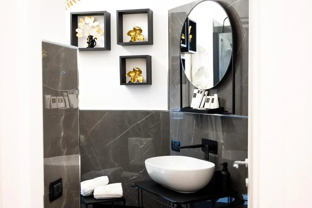 Nm Luxury Suites (Adults Only)