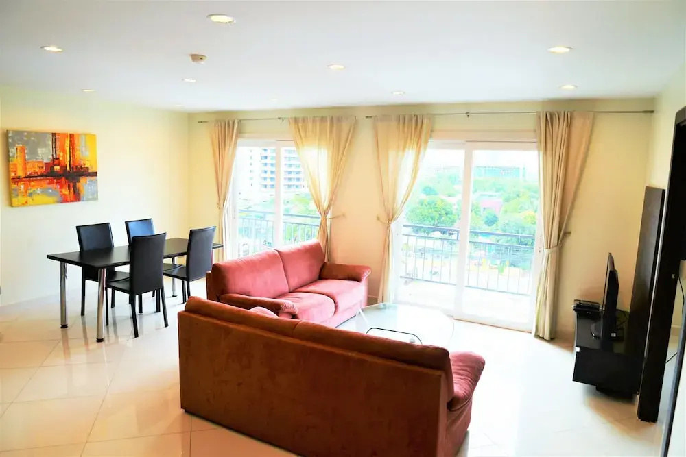 Park Lane Resort Pattaya 2 bedroom condo fully equiped
