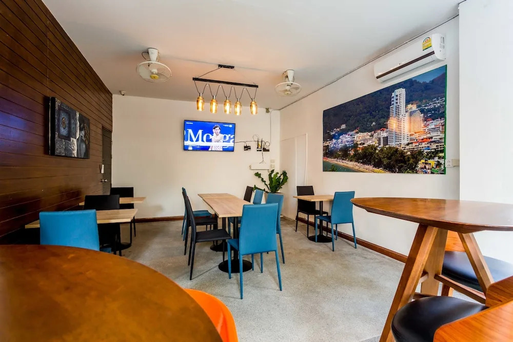 Moxi Boutique Hotel