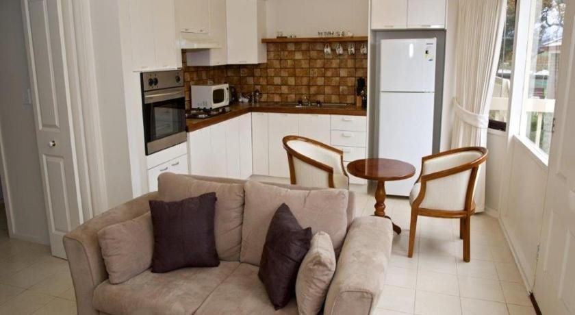 Race Course Apartments