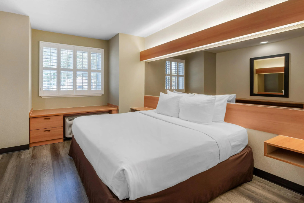 SureStay by Best Western Sacramento South Natomas