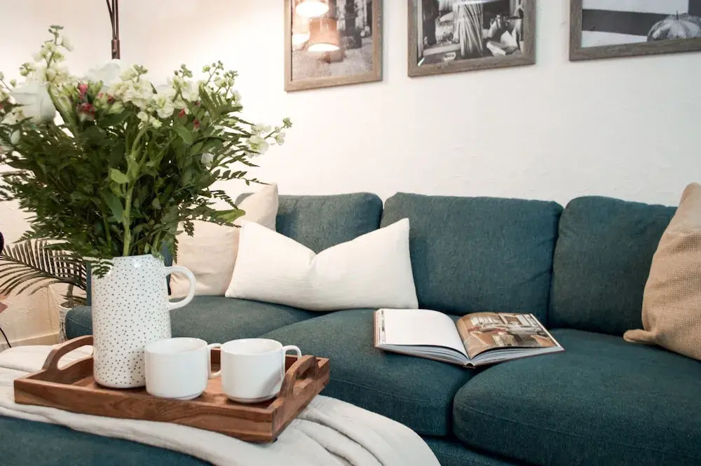 Storybook Flat Cozy 2BR Near Wash Park DU
