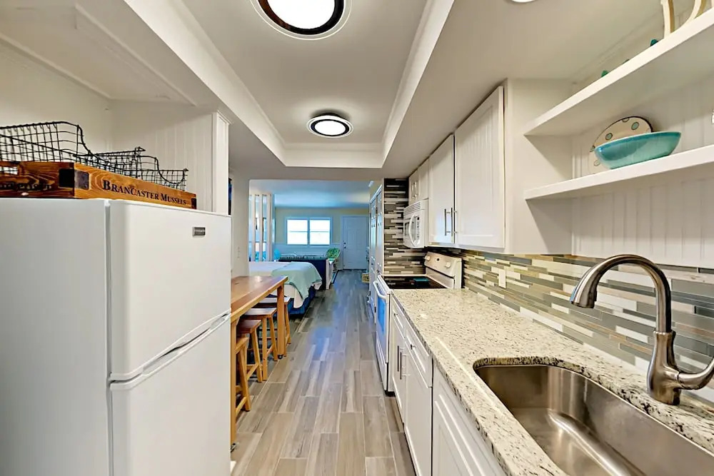 122 Sea Breeze Studio Bedroom 1 Bathroom Condo