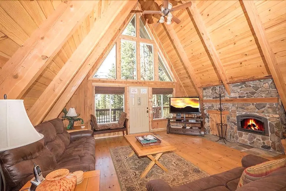 3614 Saddle Road by RedAwning