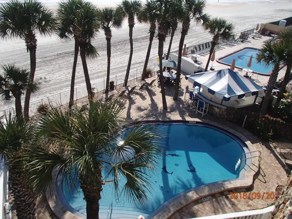 Flamingo Inn Beachfront - Daytona Beach