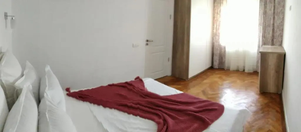 Tomis Apartment