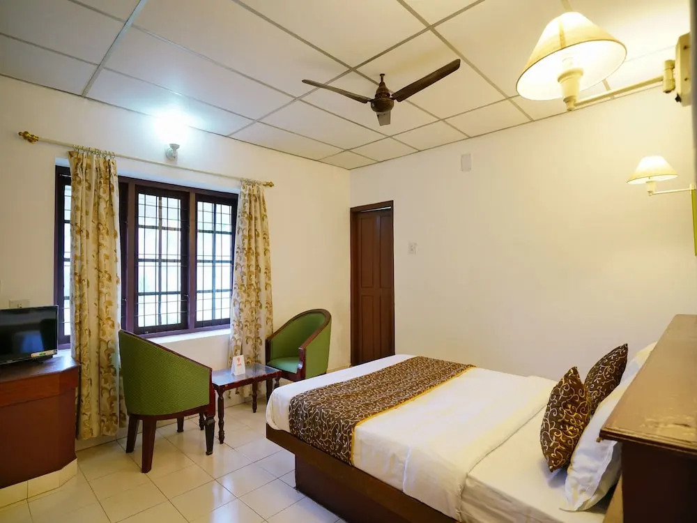 OYO 15510 Chandana Annexe