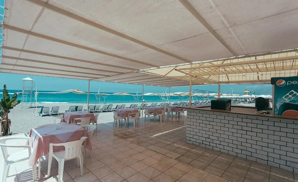 Akropol Hotel