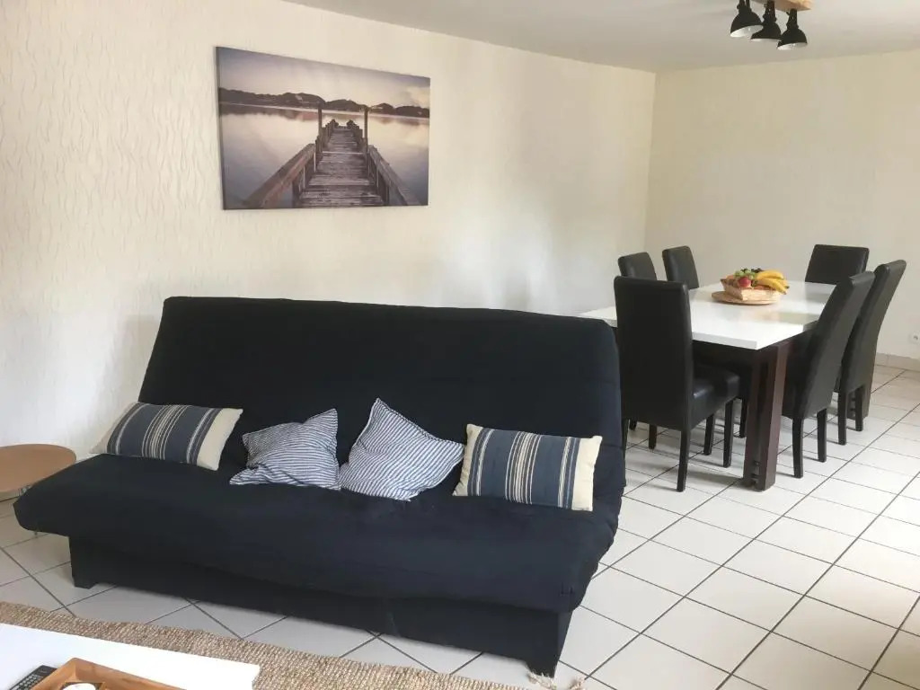 Maison calme avec 3 chambres, proche centre-ville Lunéville & gare, accès facile à Nancy - FR-1-584-106