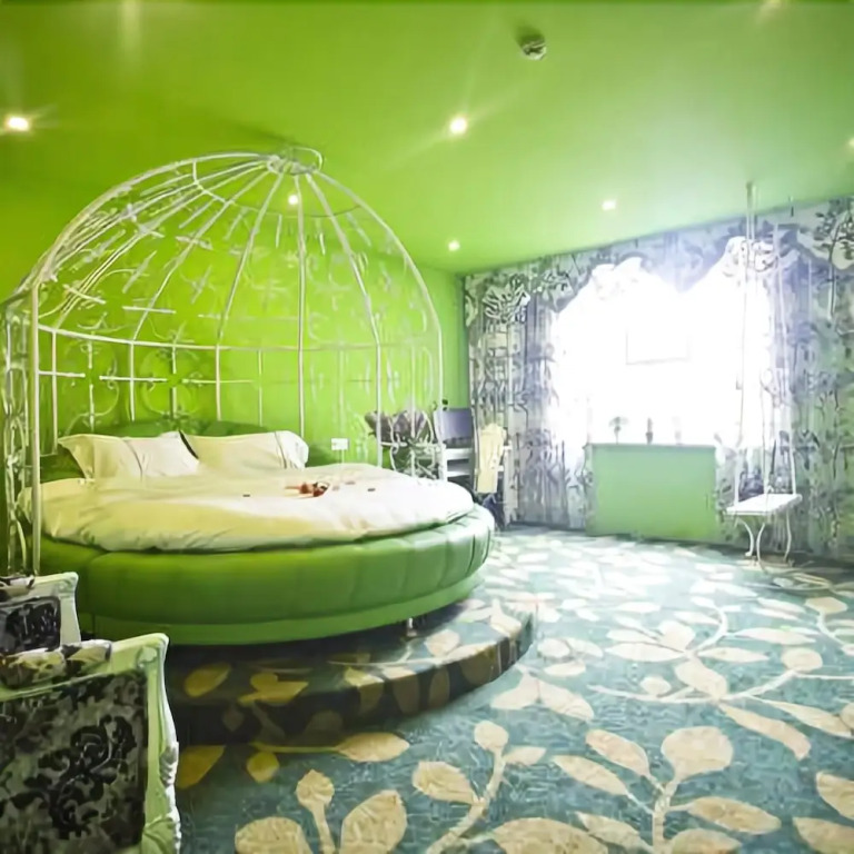 Xiaotian'e Themed Hotel