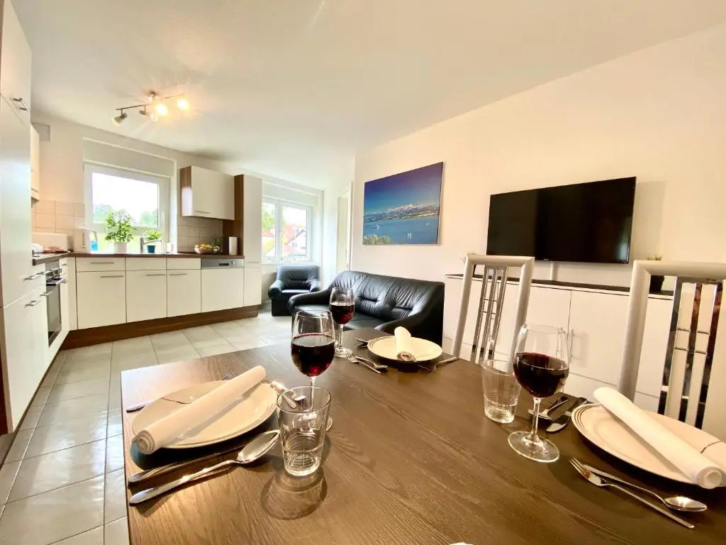 Apartment Bodensee mit 4 Zimmern und Sonnenterrasse
