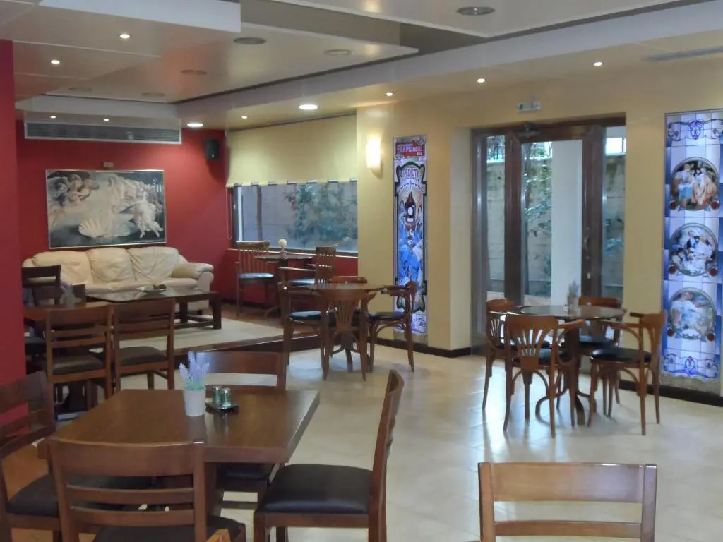 Hotel Prigipikon Suites and sofites