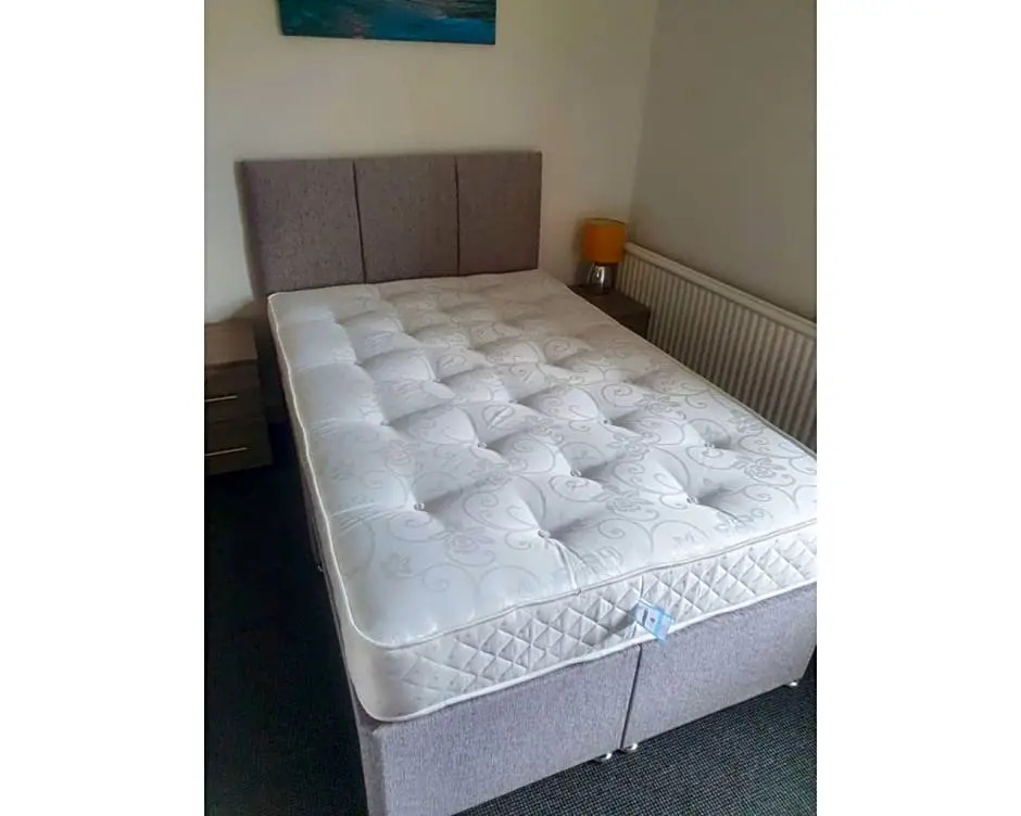 Townhouse @ 33 Kinver Street Stoke