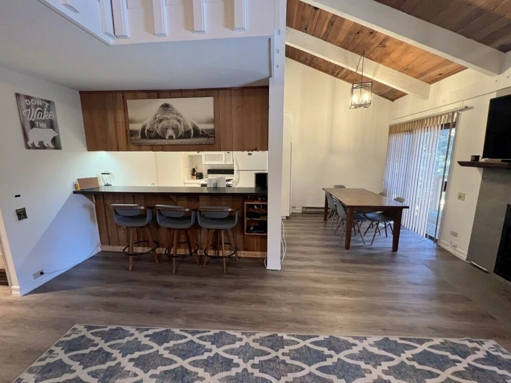 118 Standard 2 Bedroom Condo by RedAwning