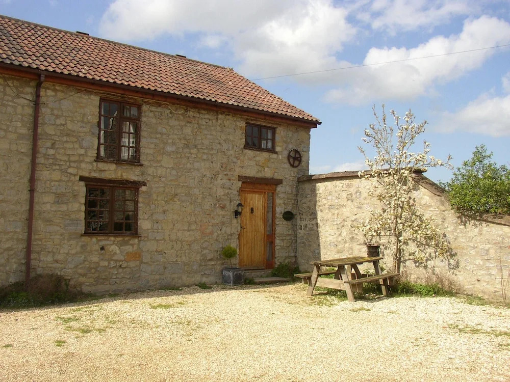 Somerset Country Escape - Luxury barns with hot tubs