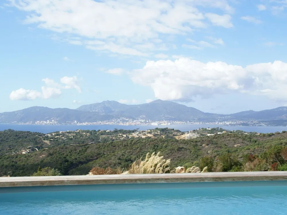 Sunset Villa with Bay View