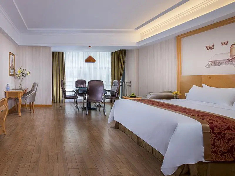 Vienna Hotel Dongguan Chengcaiyuan International Plaza