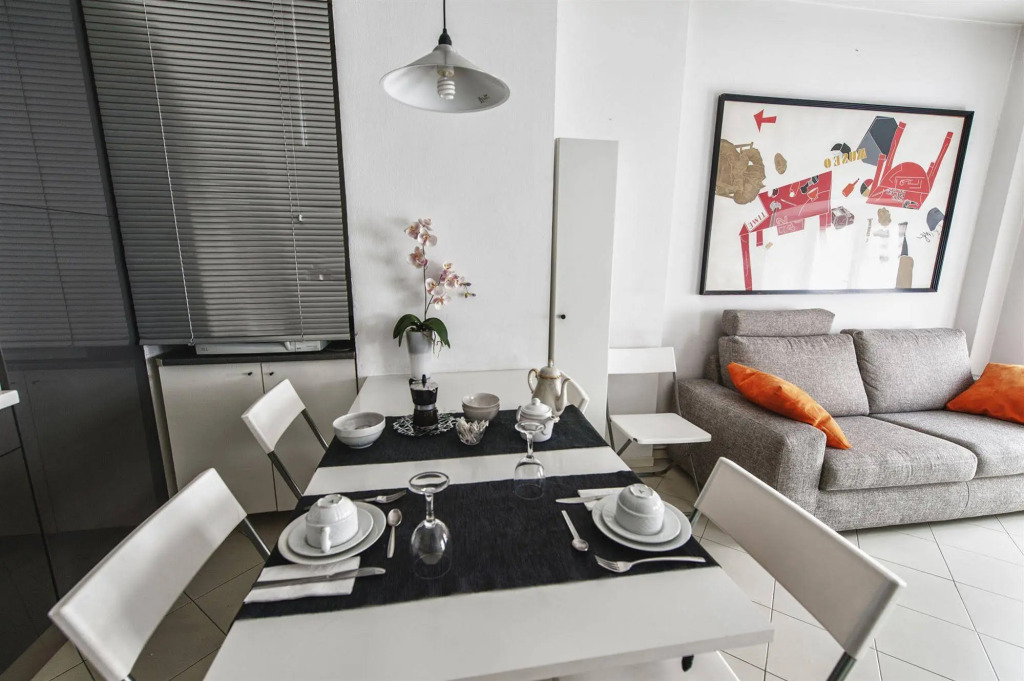 Cute & Cozy Terrace