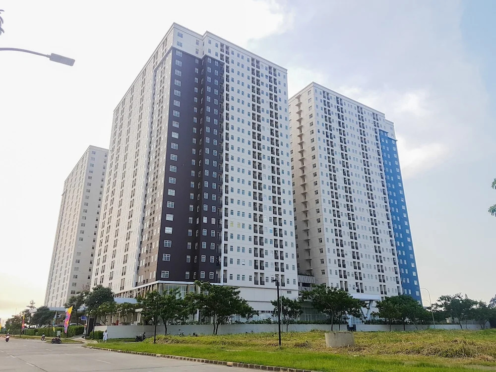 Best Price Studio Room Apartment at Ayodhya Residences