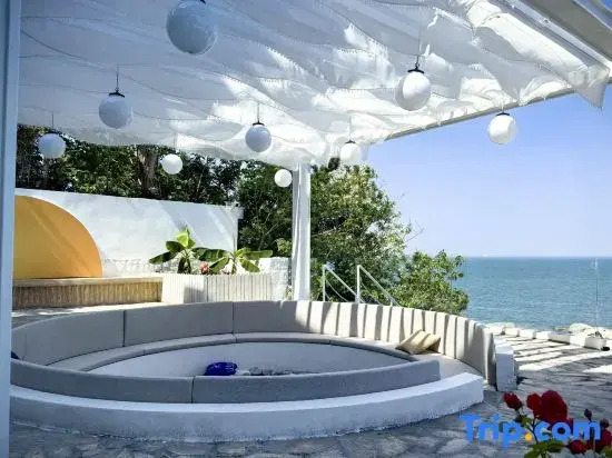 Sanmengji Seaview Pool Vacation Homestay