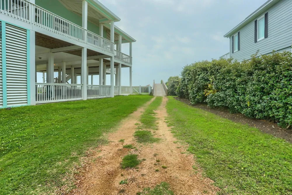 Steps to Bolivar Beach: Home w/ Deck & Grill