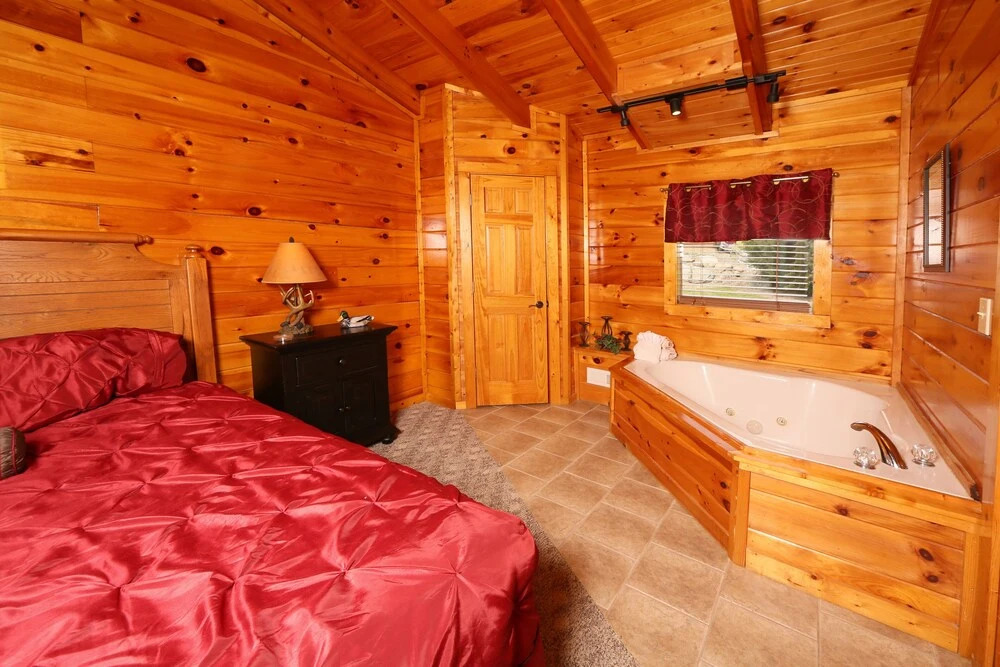 Snow Bear - Two Bedroom Cabin