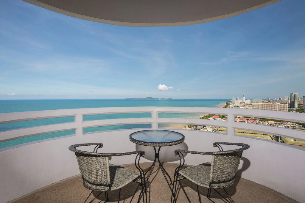D Varee Jomtien Beach, Pattaya