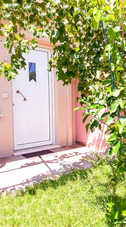Yucca Studio, beautiful apartment with garden