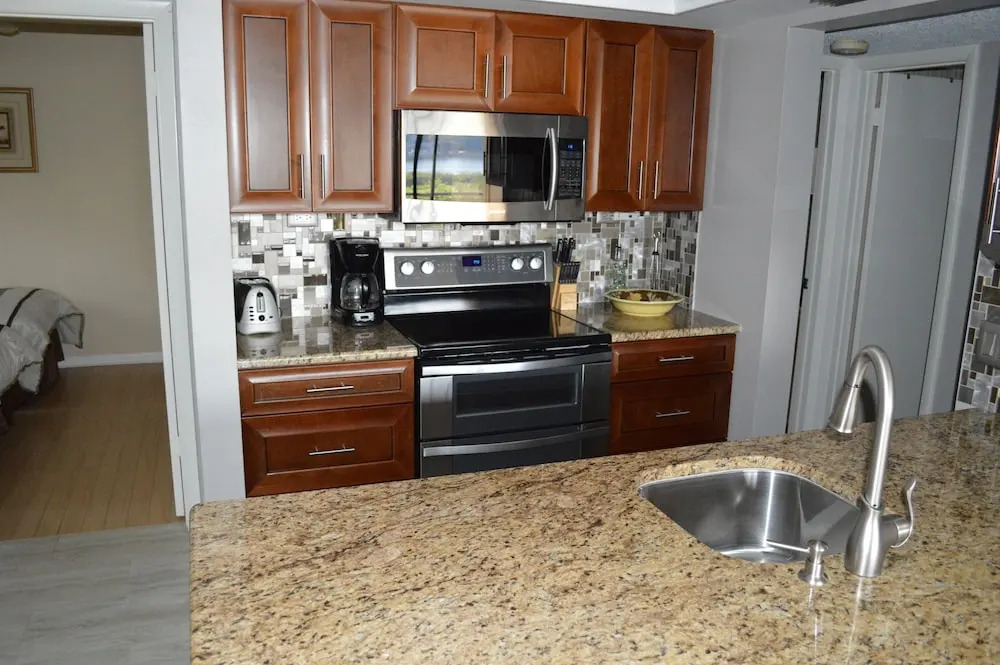 Midnight Cove Ii 112f - Bayside View! 2 Bedroom Condo