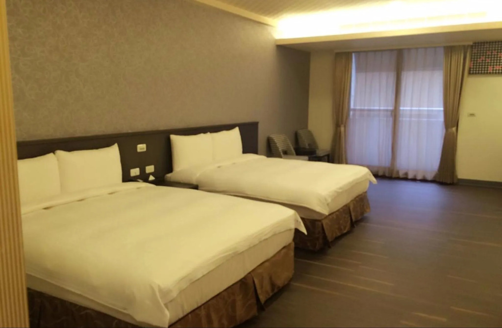 Crystal Hotel