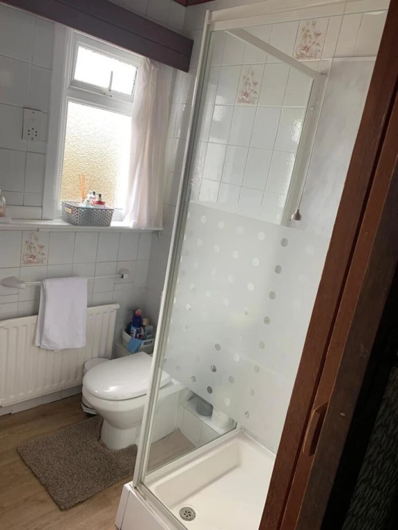 Lovely 5-bed House in Maidstone