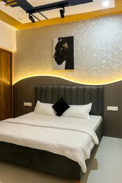 Letstay- Noida