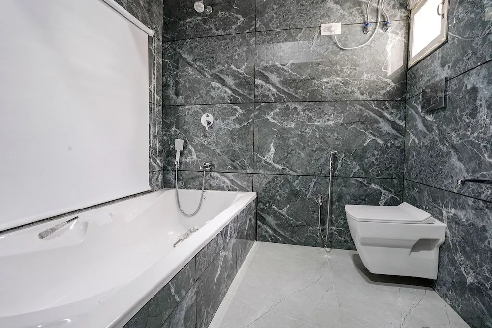 FabHotel New 7 Star
