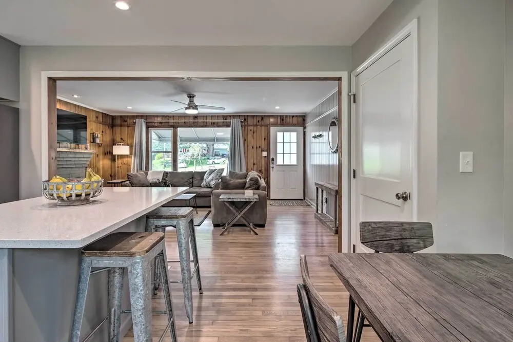 Cozy Arden Cottage, 2 Mi to Lake Julian Park!