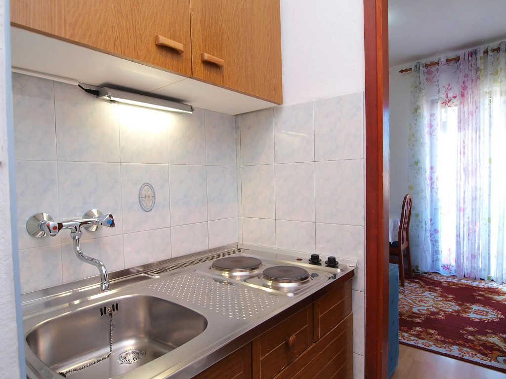 Apartment Miljus by Interhome