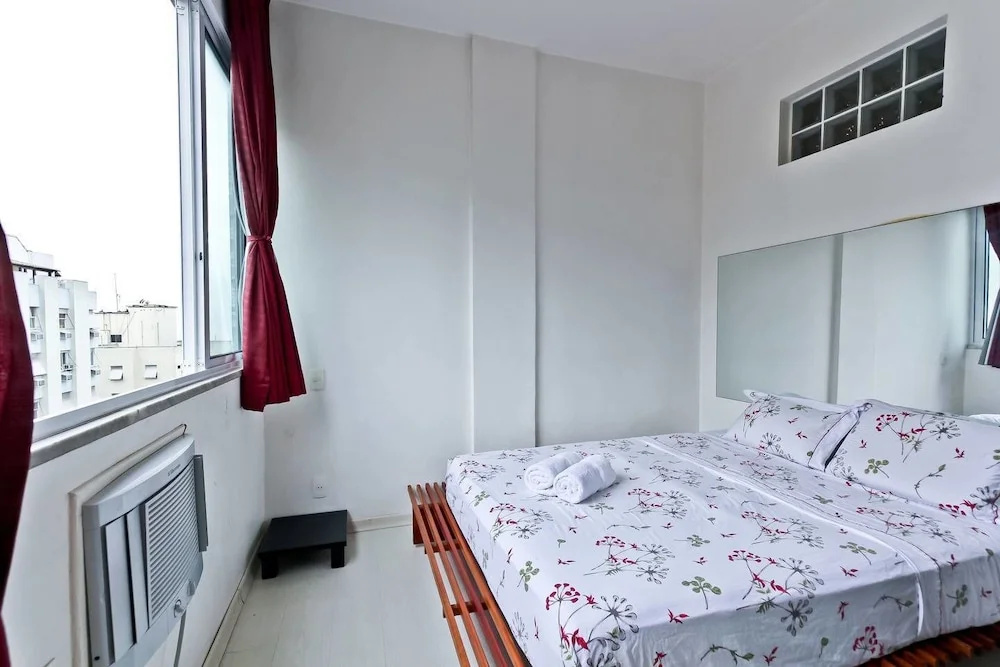 2 Bedroom on Beach Block 202 Holiday Home 2