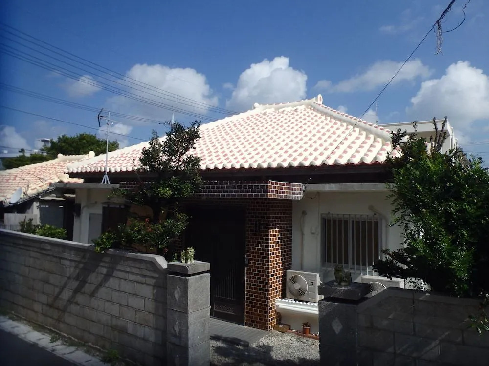 Chura Akagawara