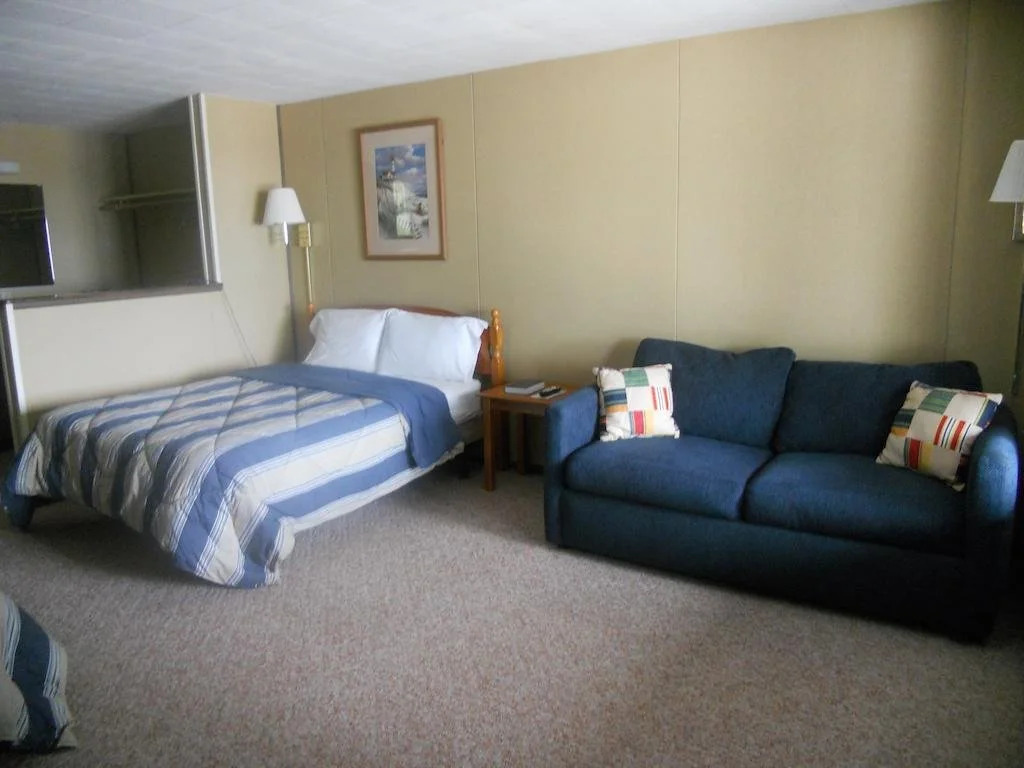 Harbor Inn Motel
