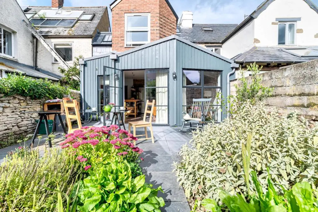 Spacious and elegant Oxford House