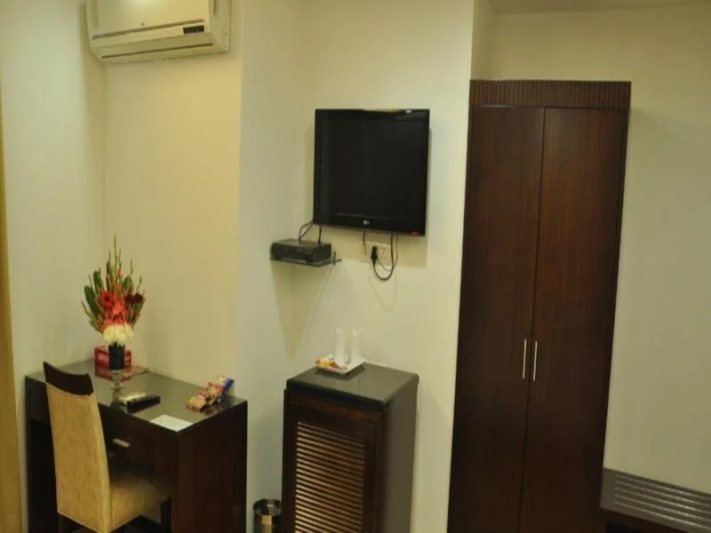 Sanshui Sunshine Holiday Hotel