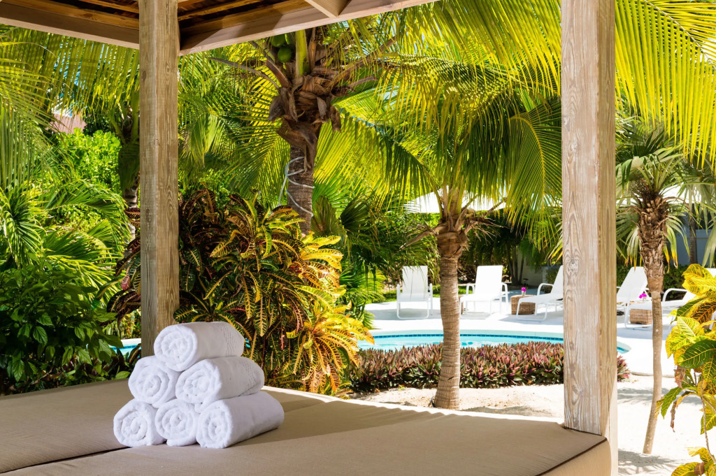 The Oasis at Grace Bay