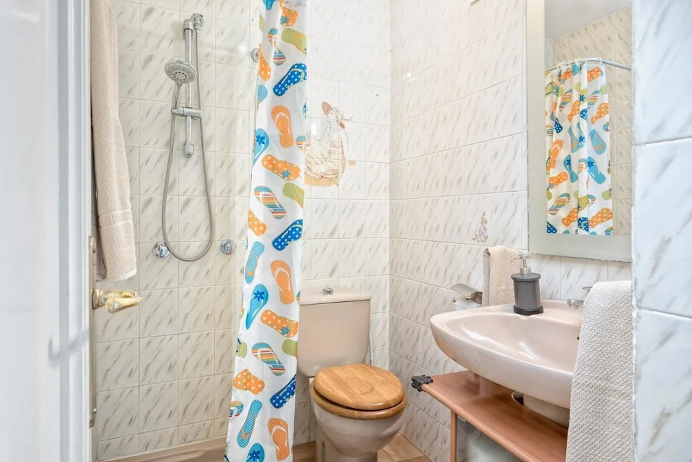 Dona Sofia - Fuengirola Promenade Apartment With Stunning Sea Views, Wifi