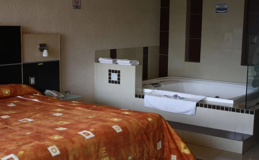 Hotel Aqueronte