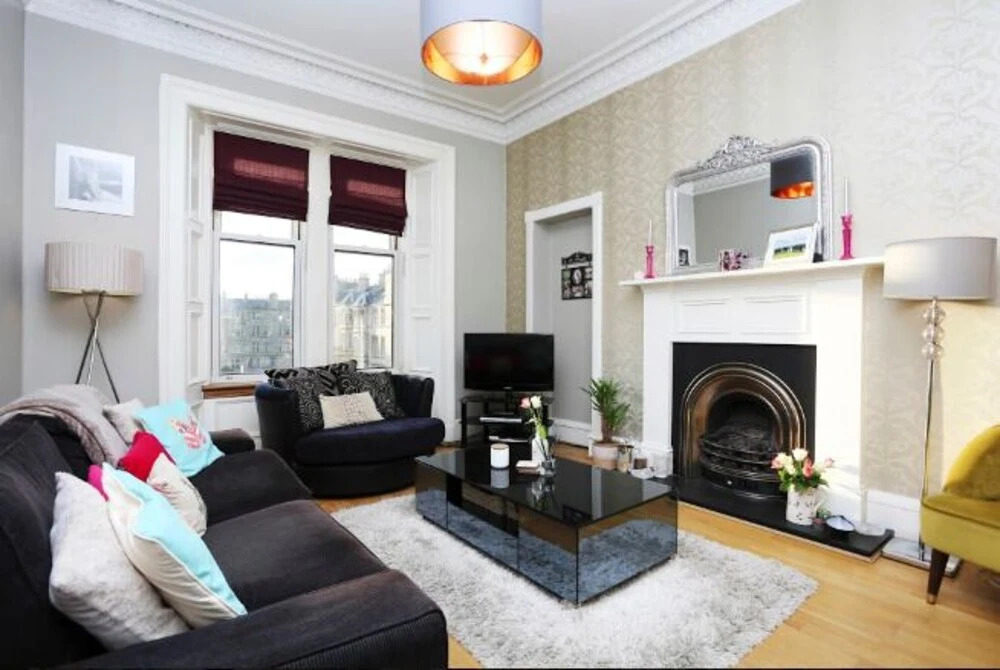 A Stunning Grand Apt near the Royal Botanic Garden