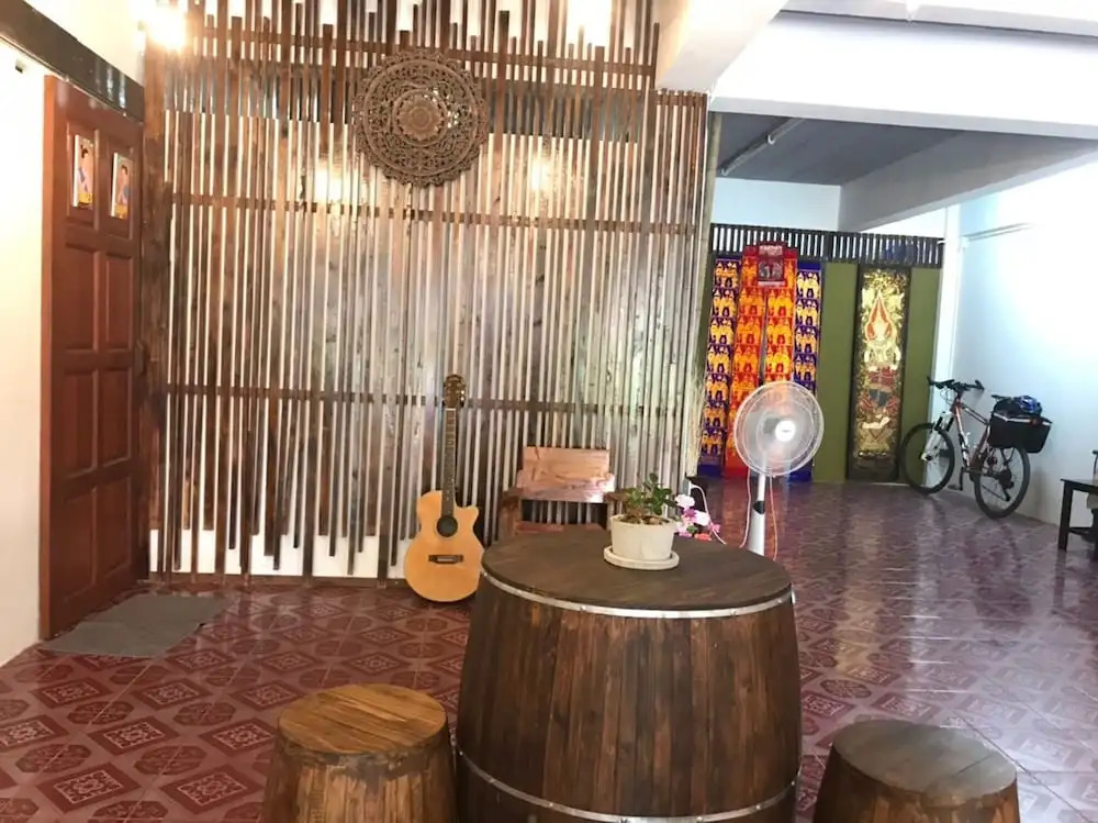 Tangmo House