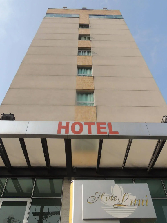 Hotel Luni